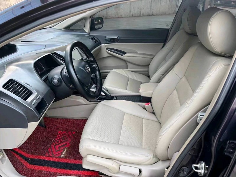 珠海11年本田思域8