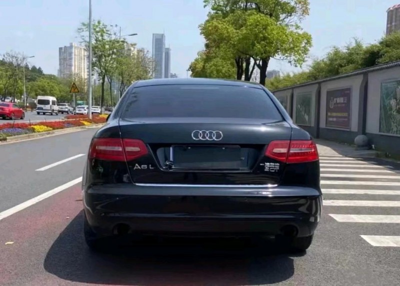 深圳10年奥迪A6L2