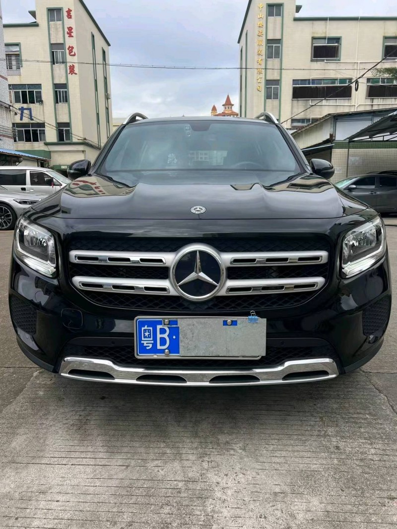 中山21年奔驰GLB1