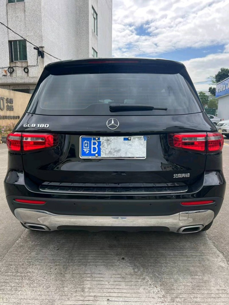 中山21年奔驰GLB9