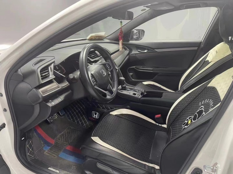 成都22年本田思域5