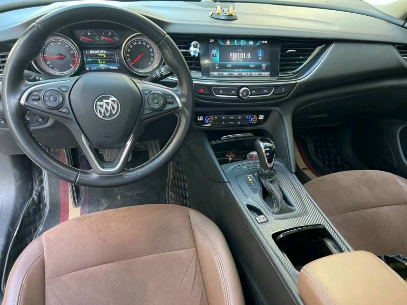 苏州18年别克君威4