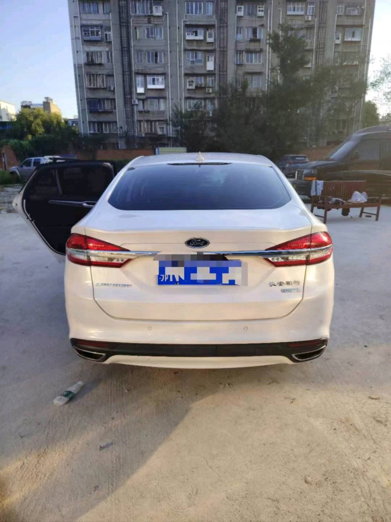 宜昌18年福特蒙迪歐7