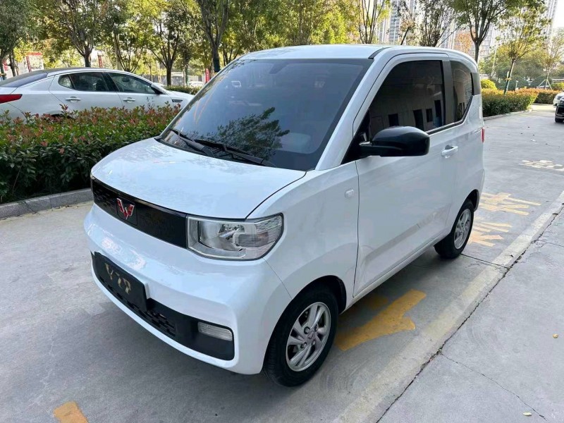 棗莊22年五菱汽車宏光MINI EV9