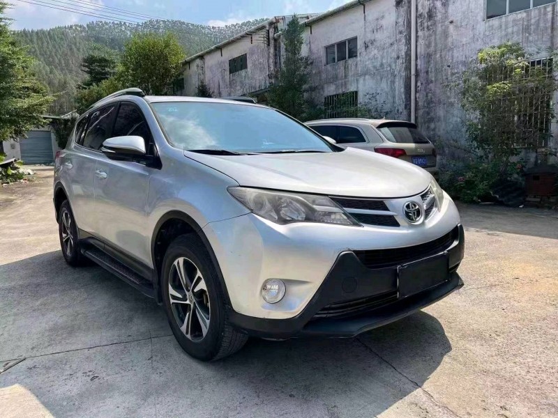 珠海16年丰田RAV4荣放2
