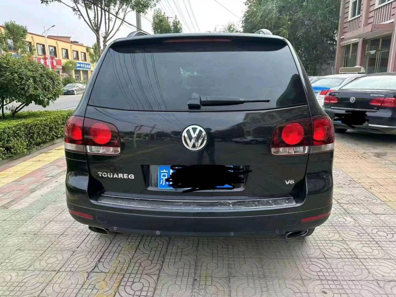 北京08年大众途锐4