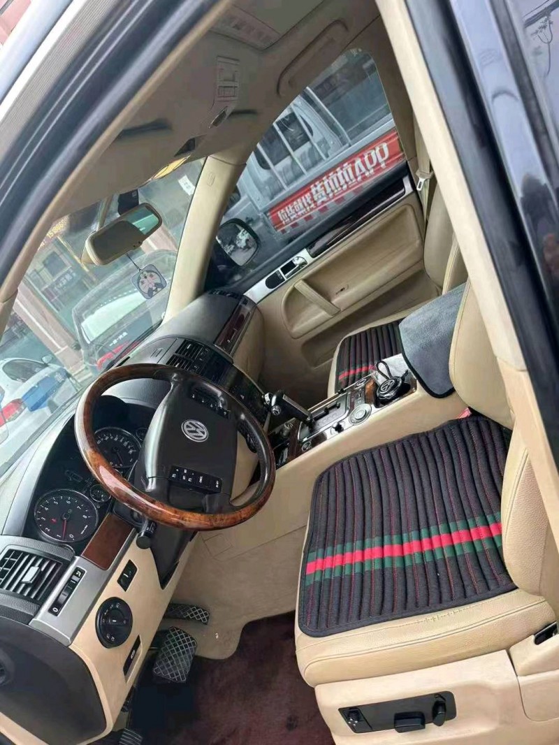 北京08年大众途锐9