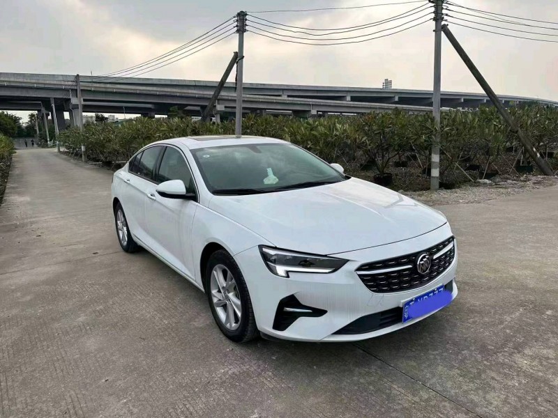 珠海22年别克君威2