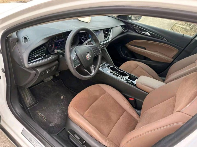 珠海22年别克君威8