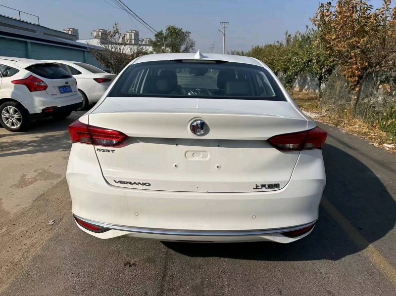 东营23年别克威朗2