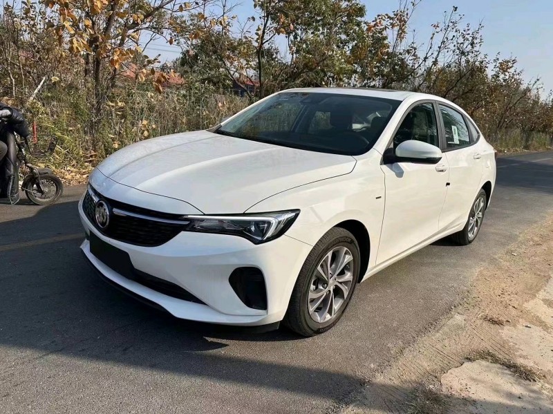 东营23年别克威朗4