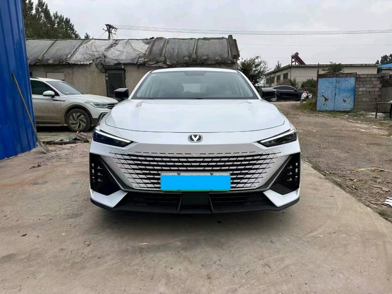 淄博23年长安汽车UNI-V1