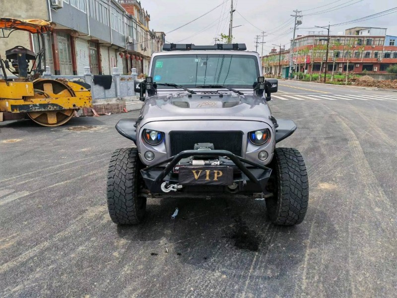 苏州16年Jeep牧马人1