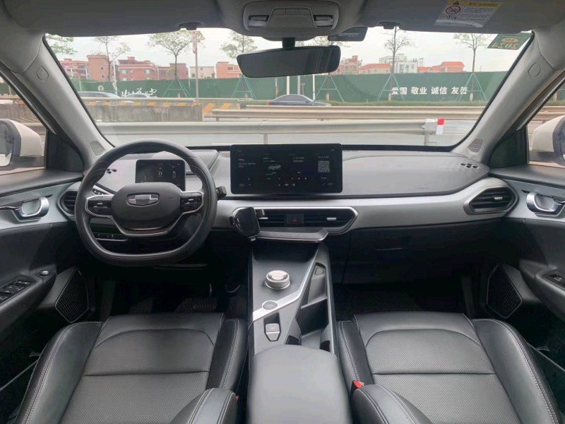 佛山22年吉利几何7