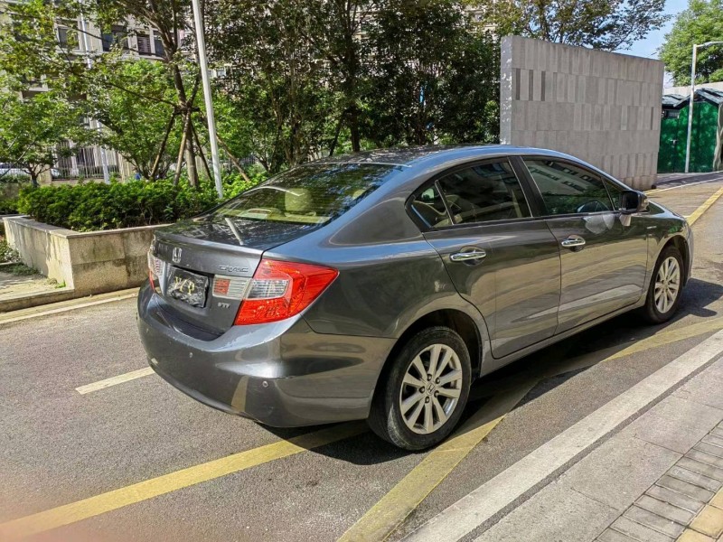 苏州14年本田思域8