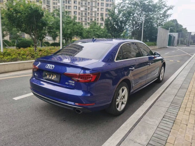 苏州18年奥迪A4L8