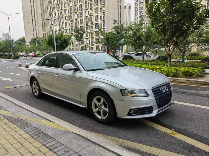 苏州11年奥迪A4L2