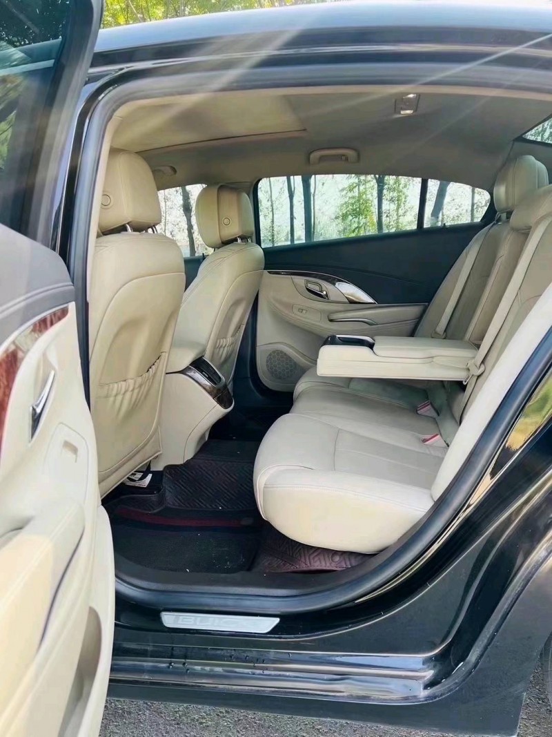 常州15年别克君越2