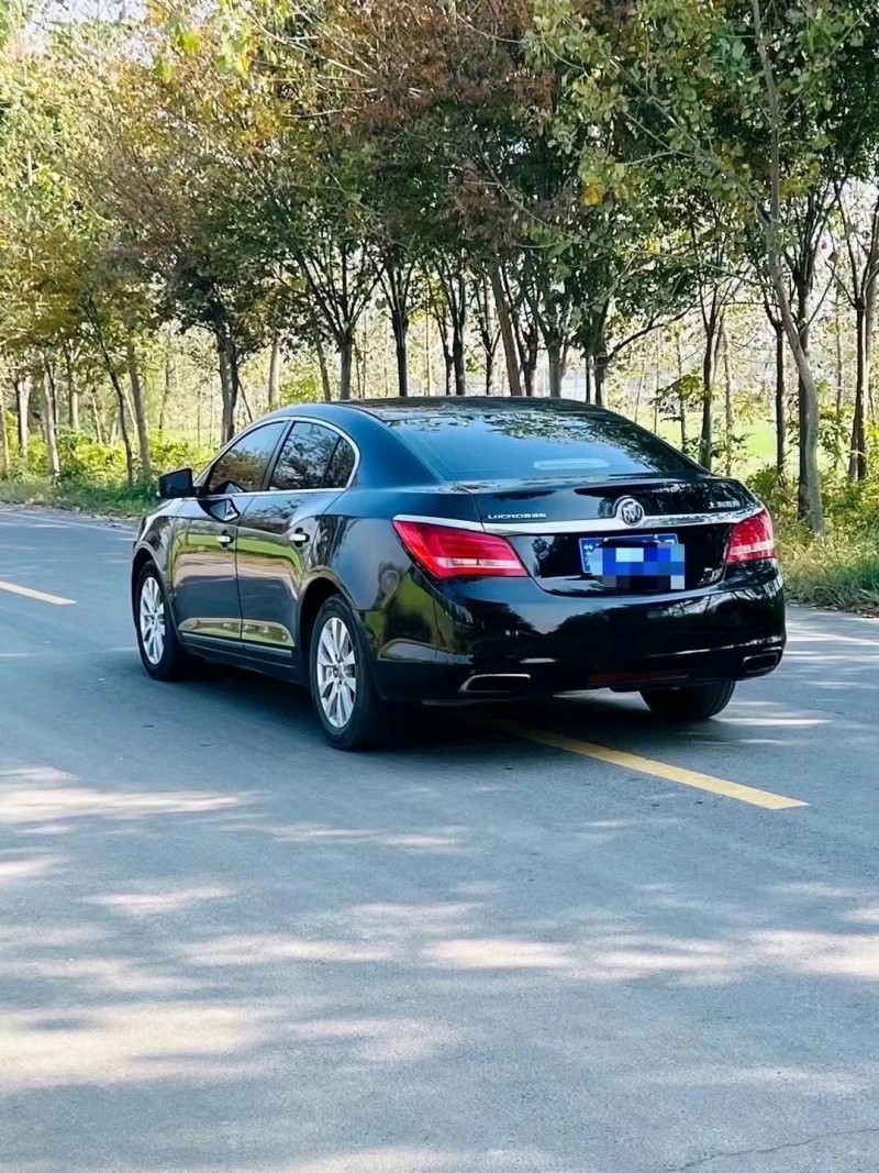 常州15年别克君越4