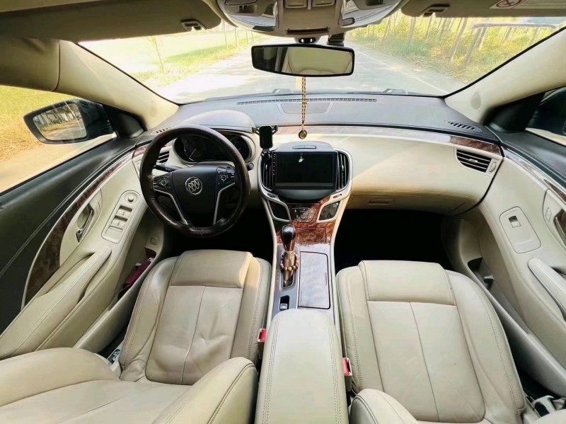 常州15年别克君越6