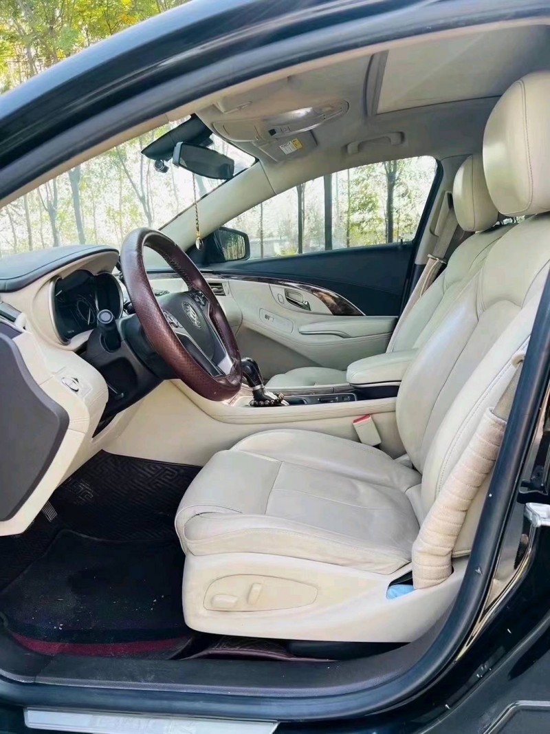 常州15年别克君越7