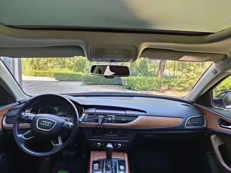 济宁19年奥迪A6L5