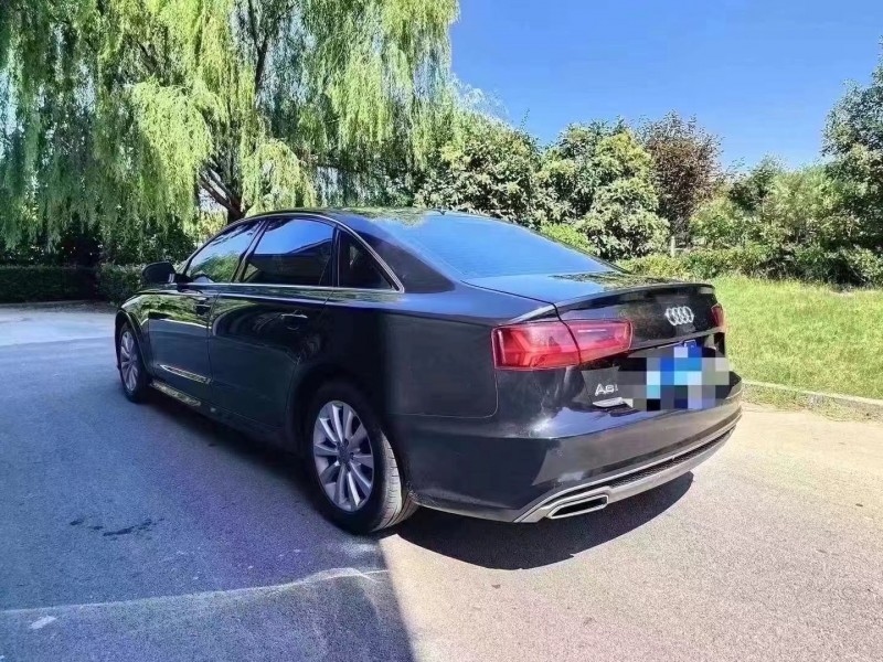 济宁19年奥迪A6L8