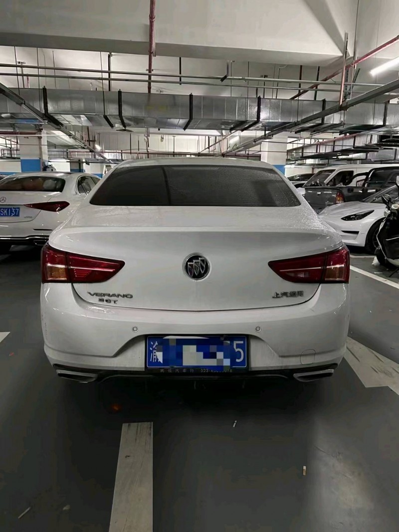 重庆17年别克威朗5