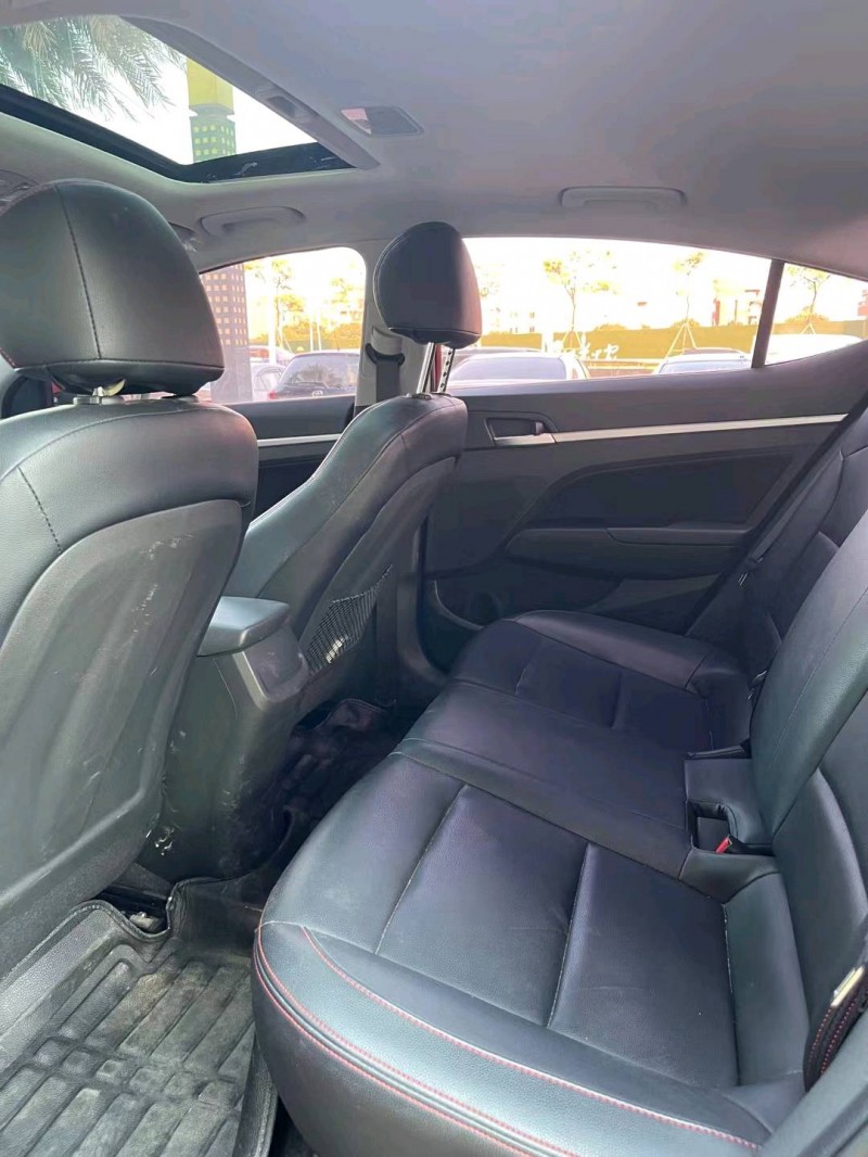 佛山19年现代领动8