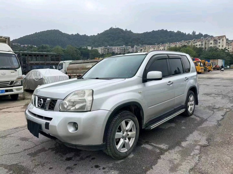 梧州10年日產奇駿2
