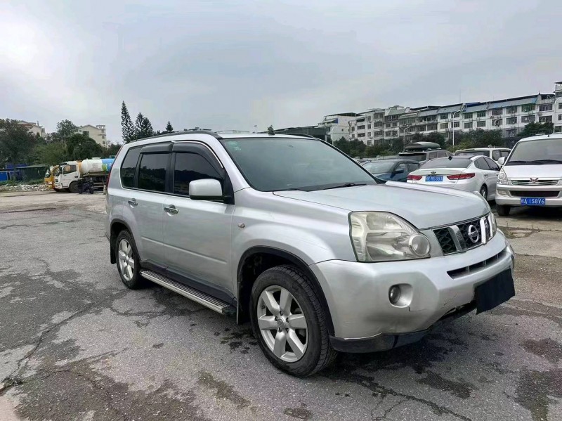 梧州10年日產奇駿3