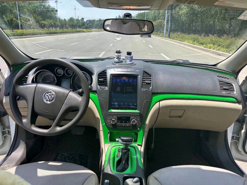 枣庄13年别克君威6