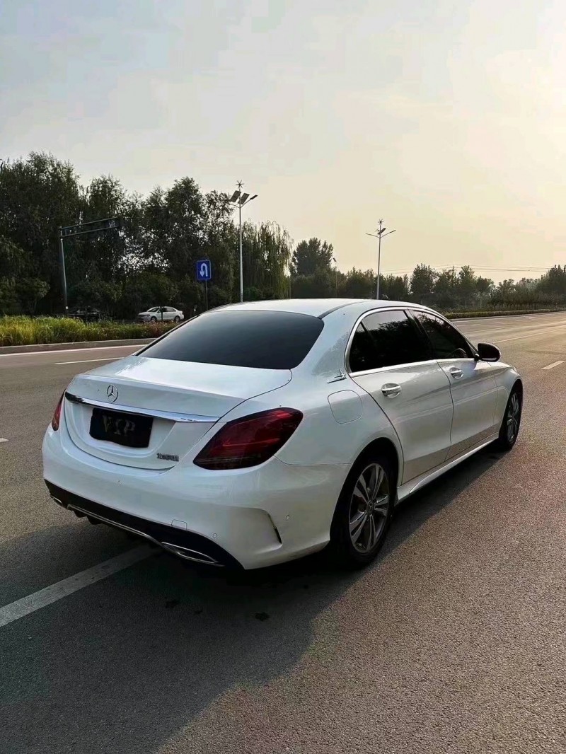 枣庄19年奔驰C8
