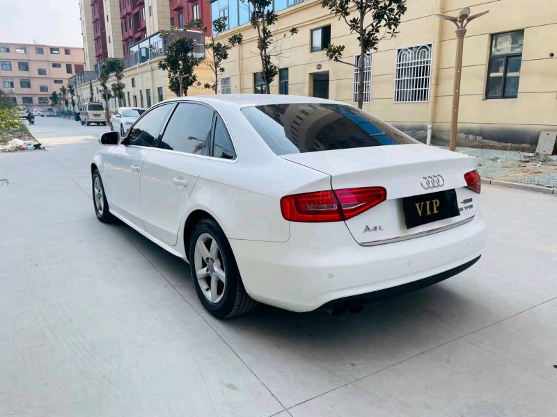 徐州14年奥迪A4L8