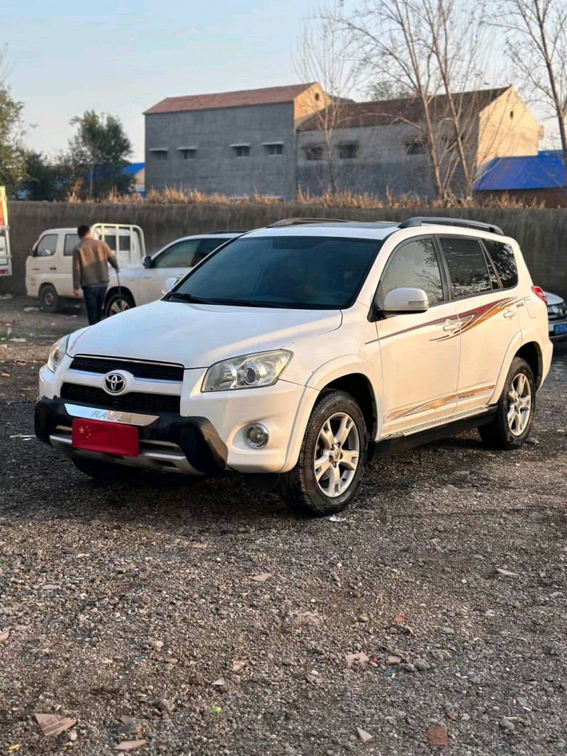 平頂山13年豐田RAV43