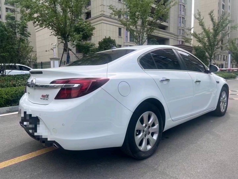 枣庄16年别克君威7