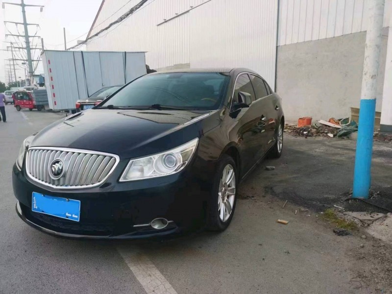 枣庄11年别克君越2