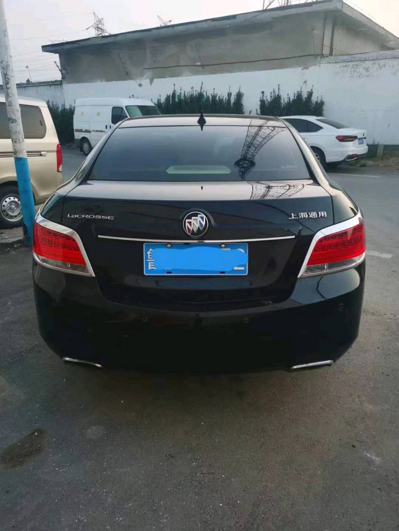 枣庄11年别克君越4