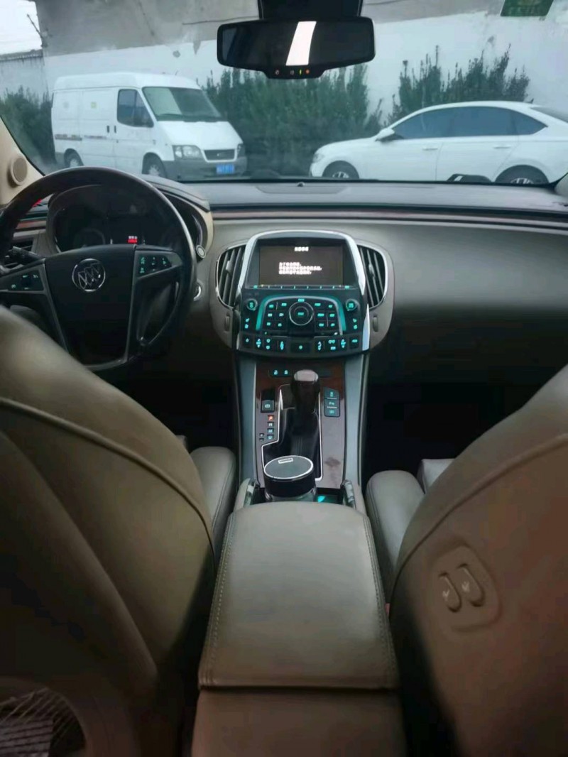 枣庄11年别克君越6