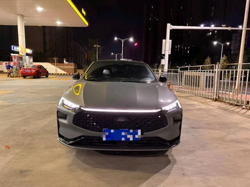 青岛22年福特蒙迪欧1