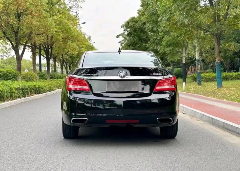 汕头15年别克君越2