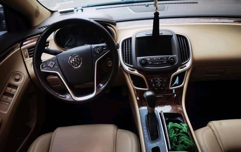 汕头15年别克君越5