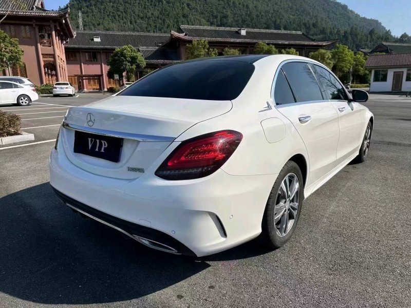 重庆21年奔驰C7