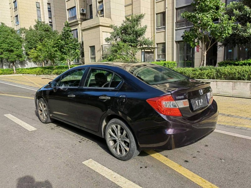 苏州12年本田思域8