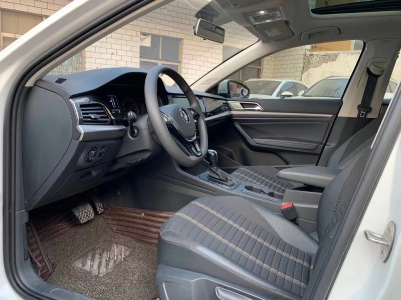 济宁18年大众朗逸6