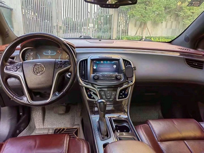 徐州14年别克君越4