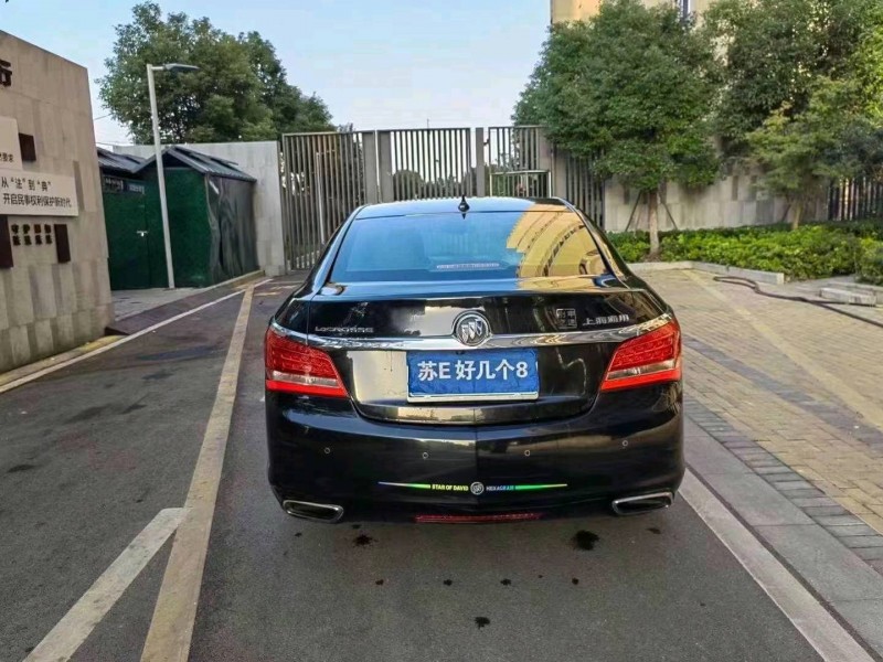 徐州14年别克君越8