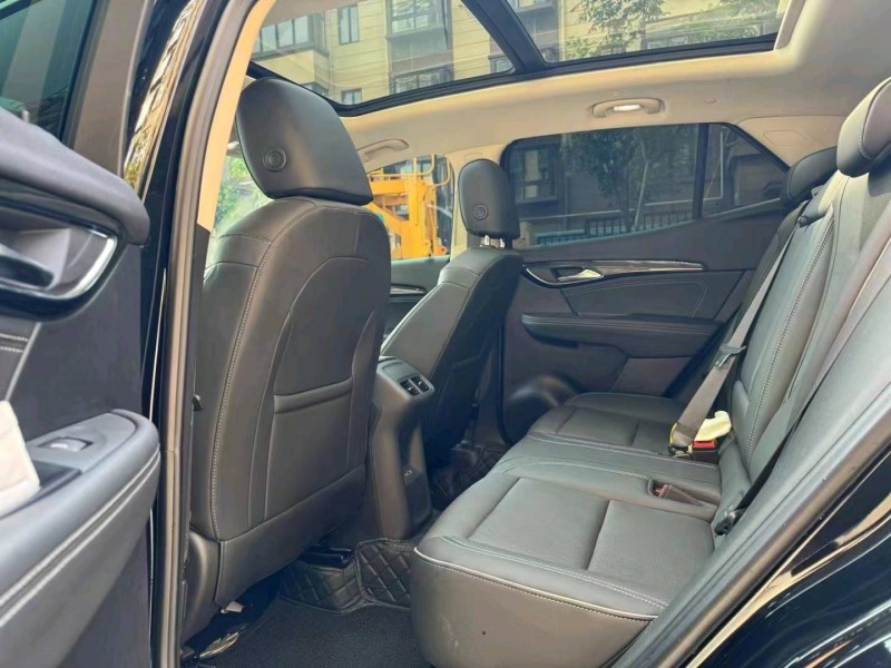 苏州22年别克昂科威5