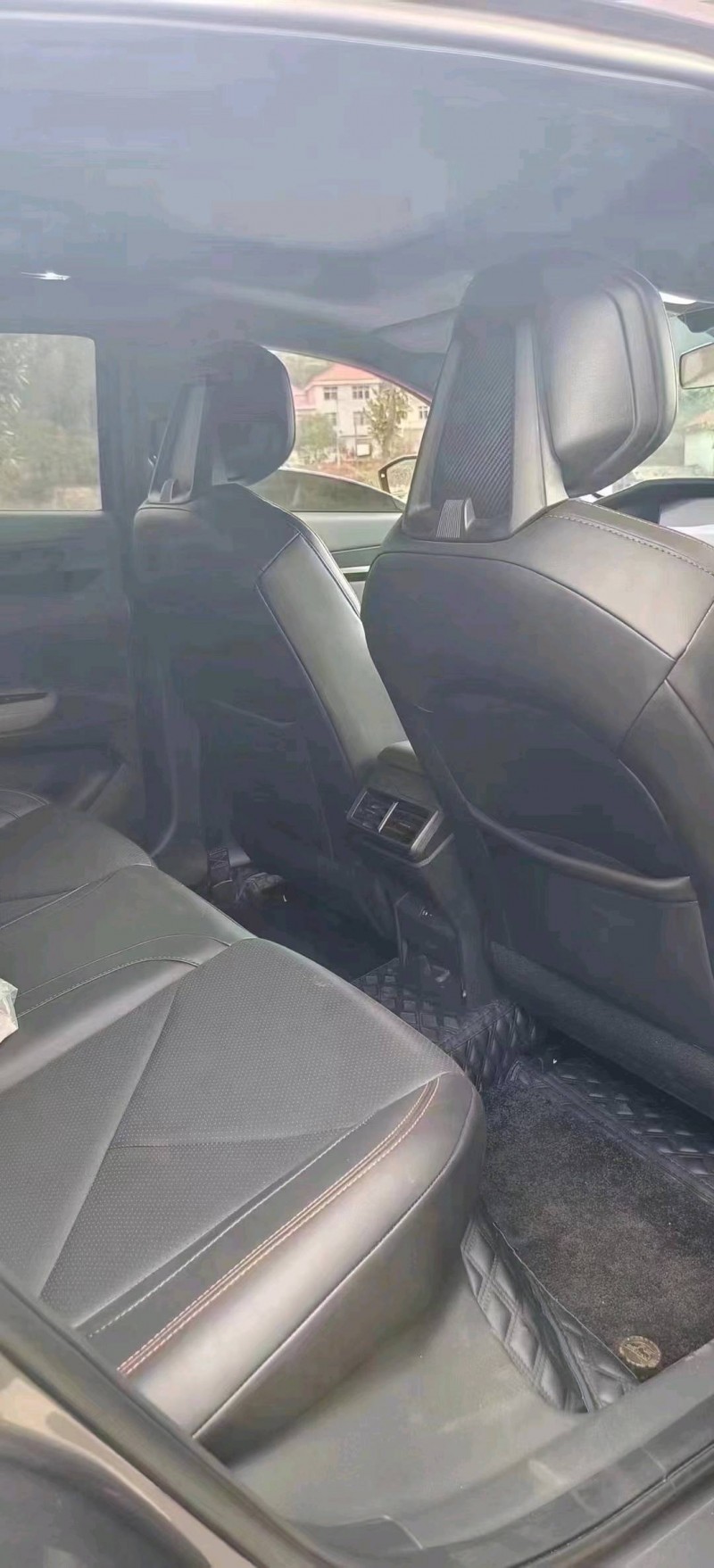 衡阳23年长安汽车UNI-V3