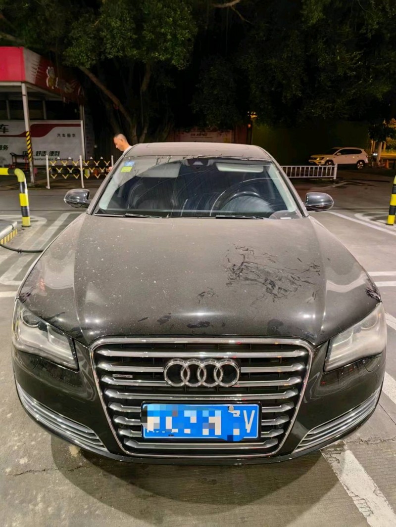 东营12年奥迪A8L1